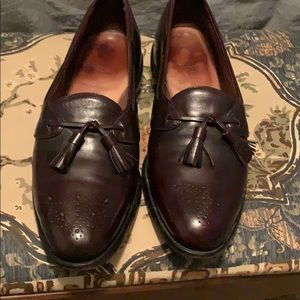 MENS Allen Edmonds Windham Burgundy Tassel Loafer